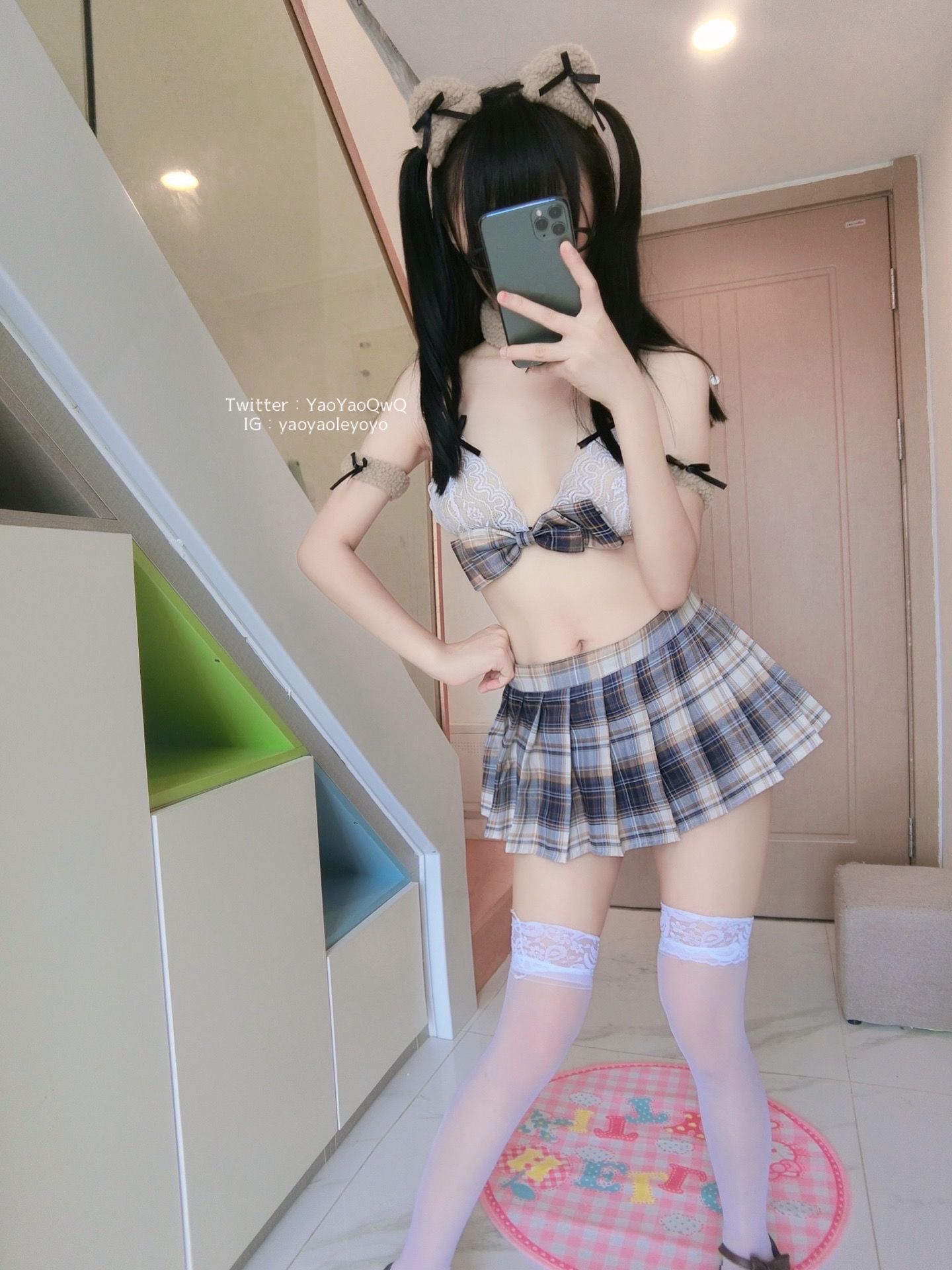 [网红COSER写真] 萌妹子Coser摇摇乐yoyo fantia やさしくしてください (2021-8.13)